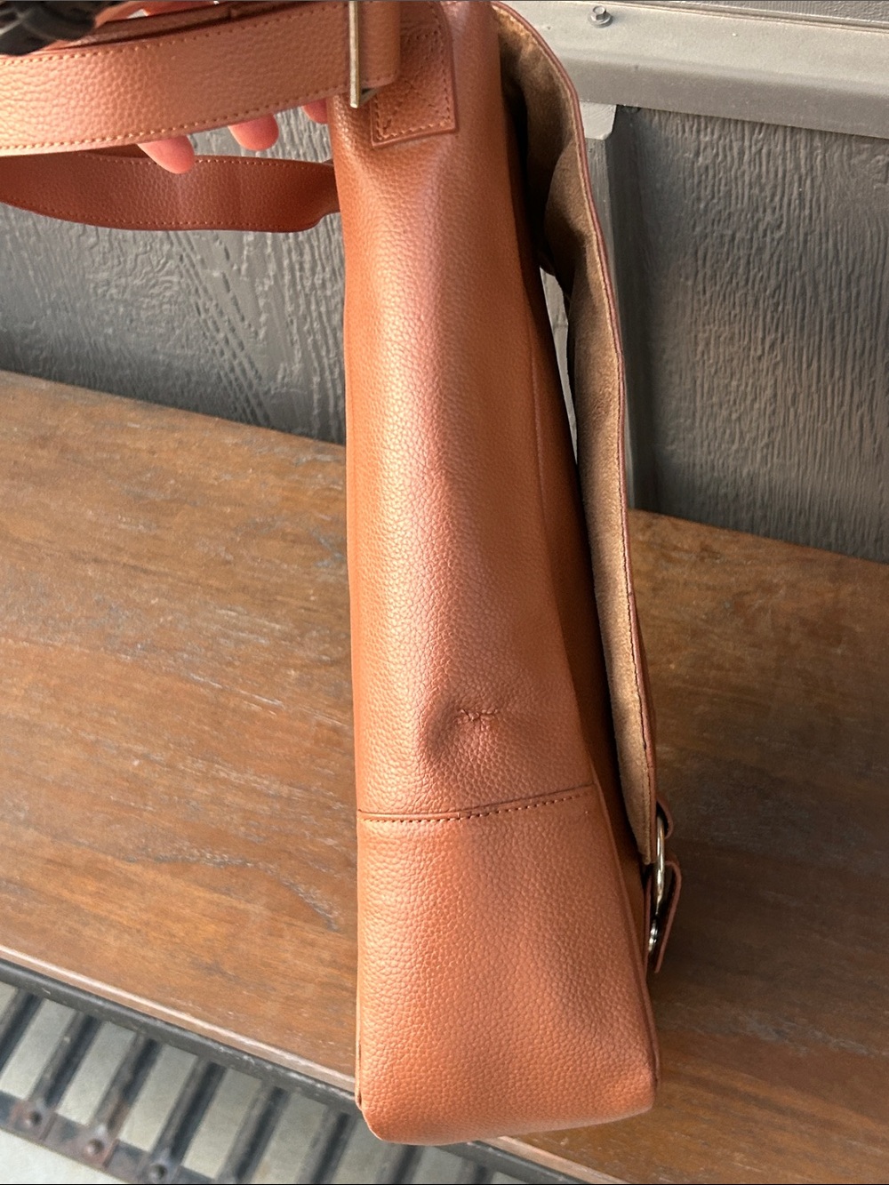 Primewear Women's Tan Leather 2 Wine Bottle Backpack with corkscrew - Picture 7 of 17